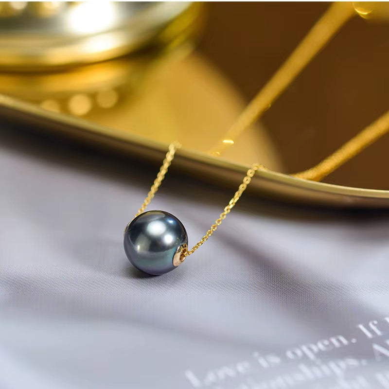 18K Gold Tahitian Black Pearl Pendant Necklace for Women with Yellow Gold Chain